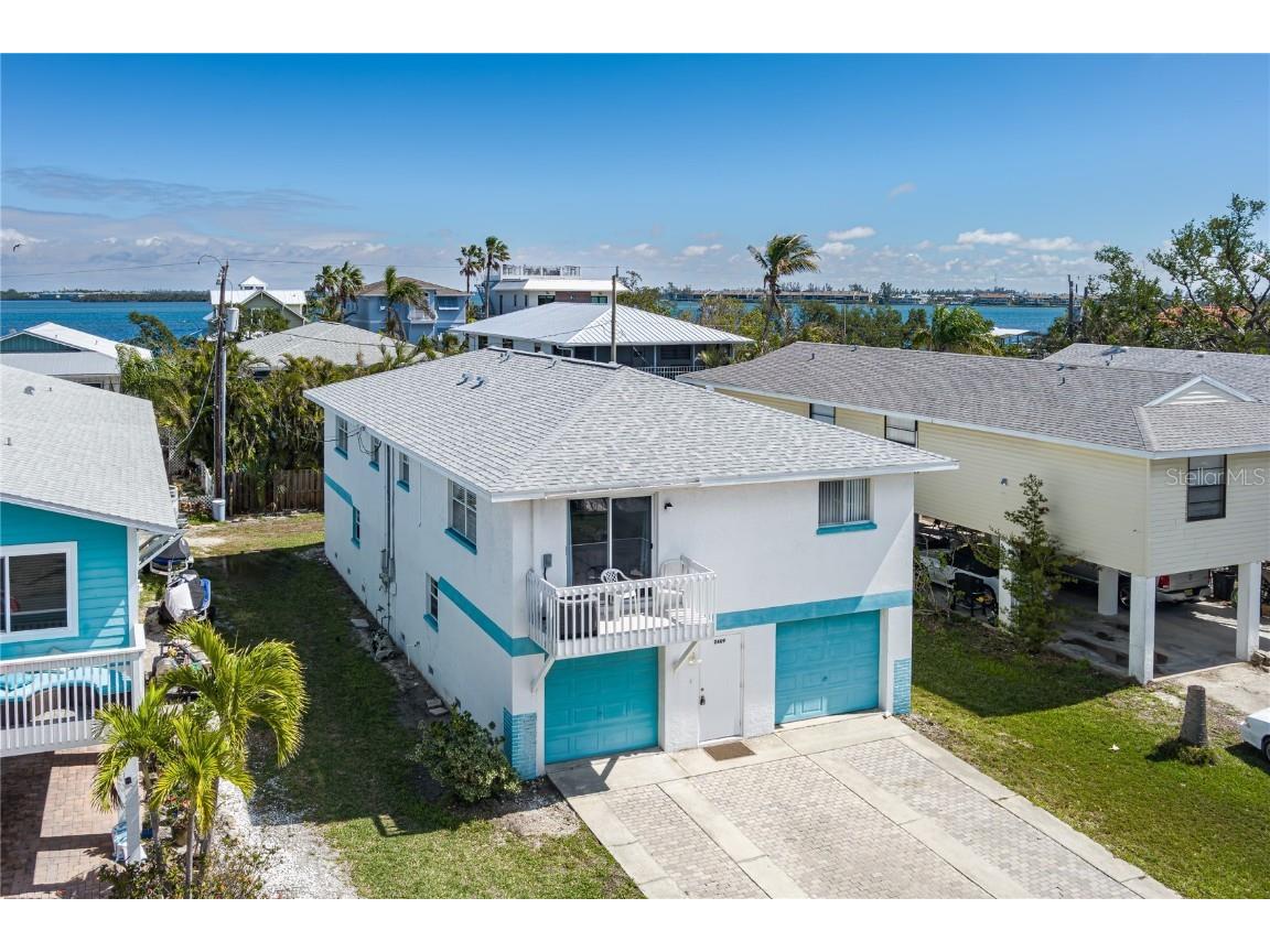 2409 Avenue B Bradenton Beach FL 34217 A4642117 image1