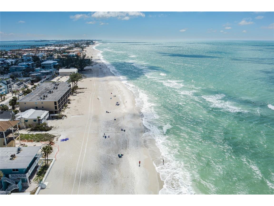 2409 Avenue B Bradenton Beach FL 34217 A4642117 image4