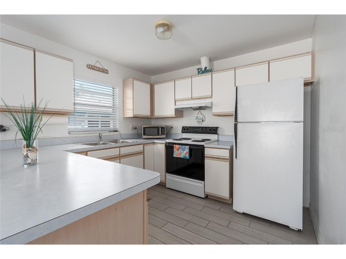 2409 Avenue B Bradenton Beach FL 34217 A4642117 image9