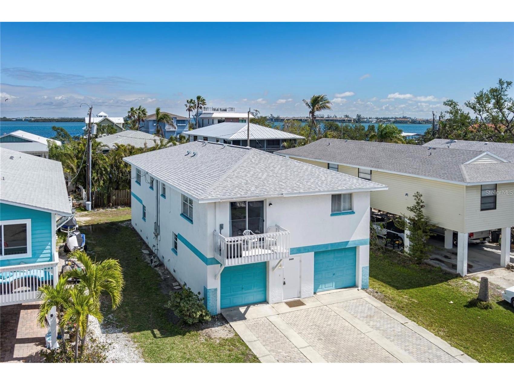 2409 Avenue B Bradenton Beach FL 34217 A4682915 image1