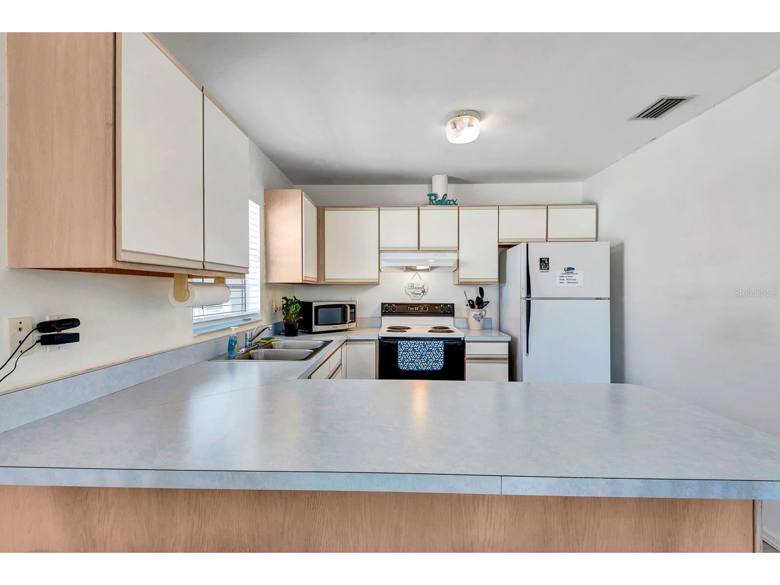 2409 Avenue B Bradenton Beach FL 34217 A4682915 image17