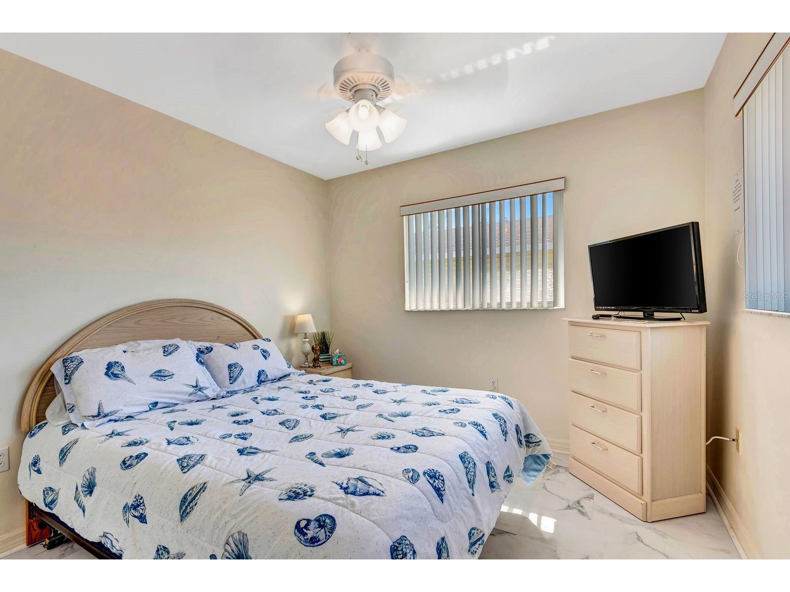 2409 Avenue B Bradenton Beach FL 34217 A4682915 image20