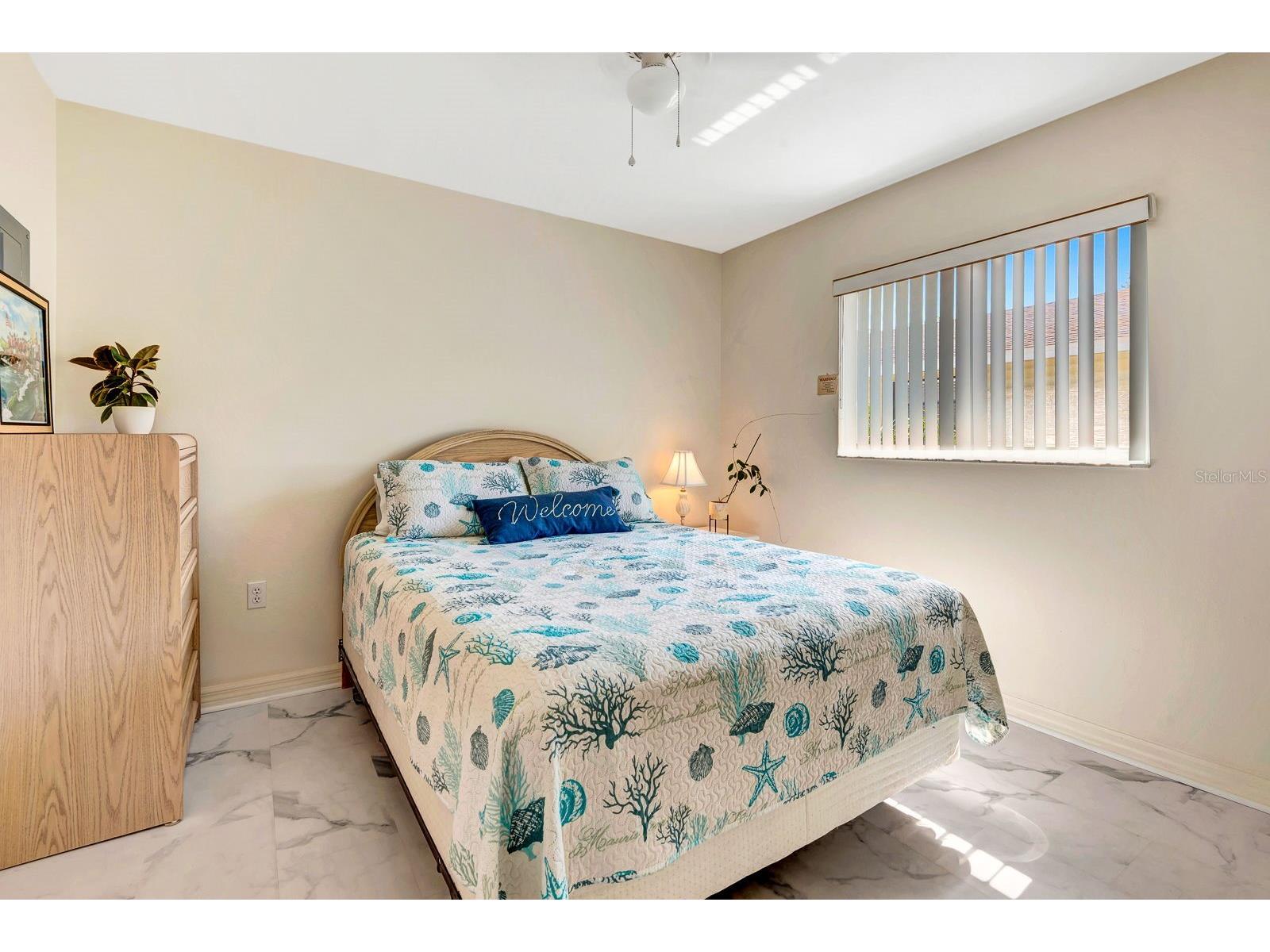 2409 Avenue B Bradenton Beach FL 34217 A4682915 image24