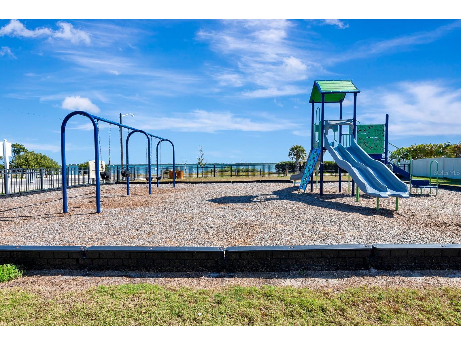 2409 Avenue B Bradenton Beach FL 34217 A4682915 image54