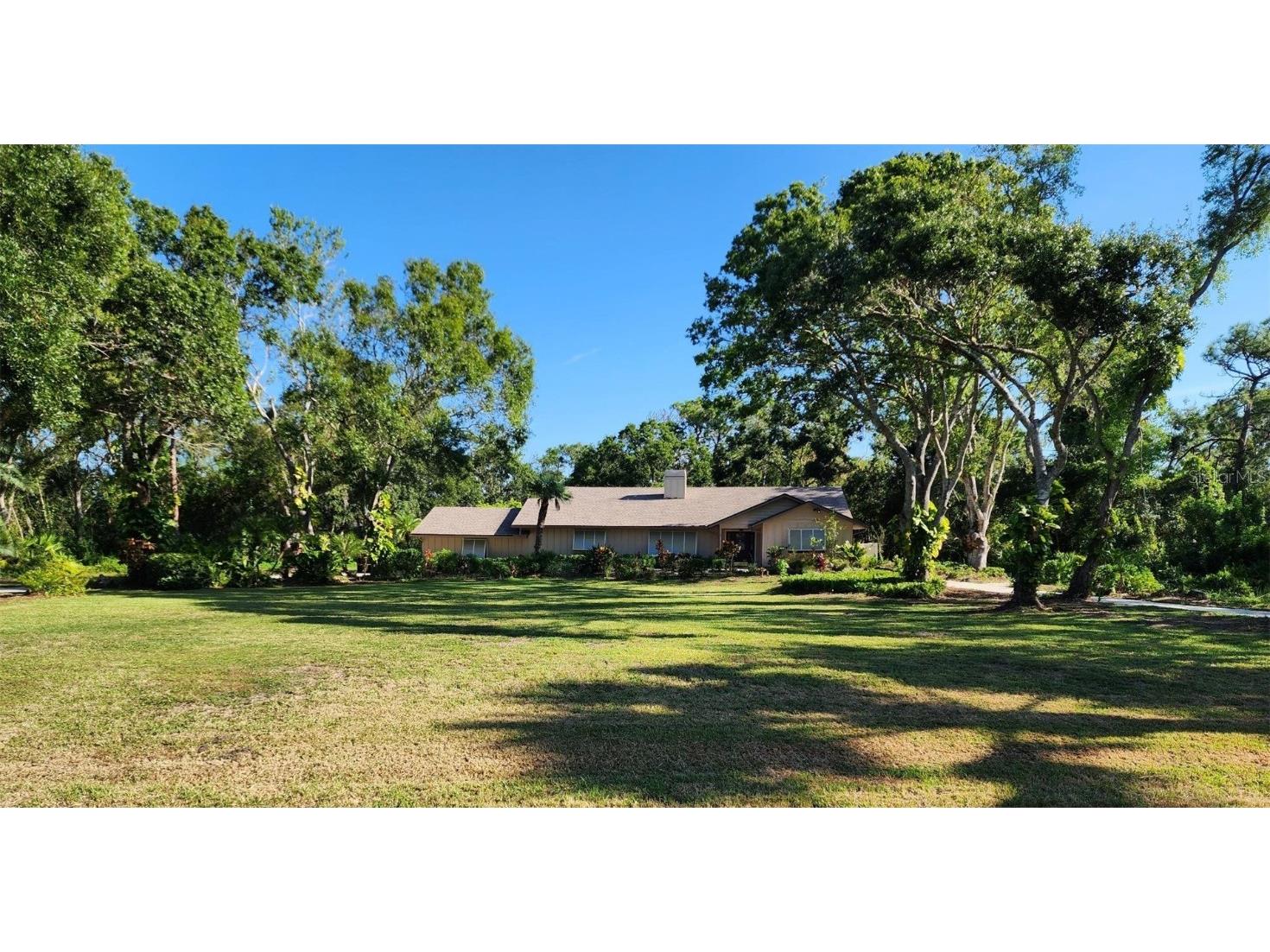 2409 Hermitage Boulevard Venice FL 34292 A4582581 image1