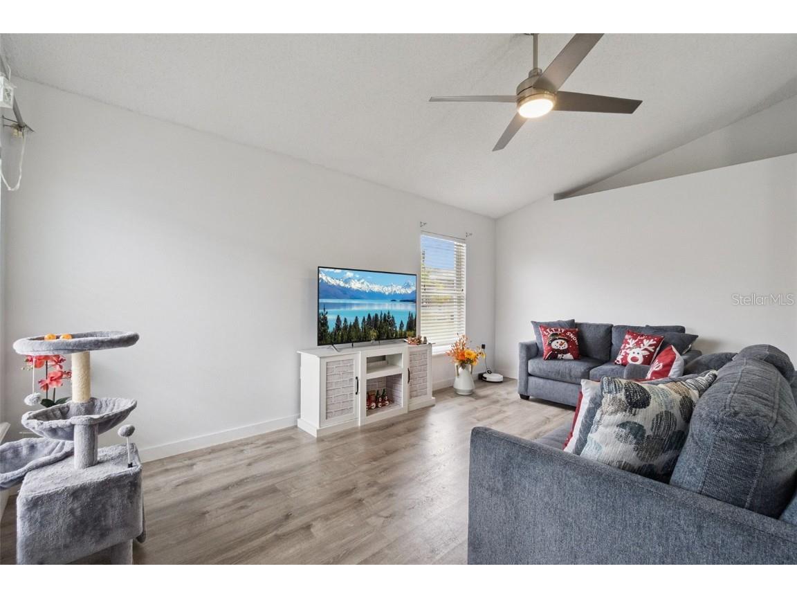 2409 Lincolnshire Court Kissimmee FL 34743 O6359185 image2