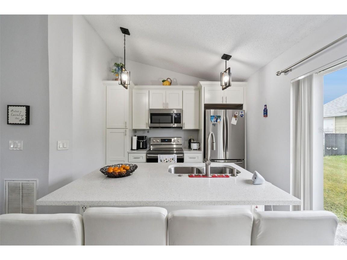 2409 Lincolnshire Court Kissimmee FL 34743 O6359185 image6