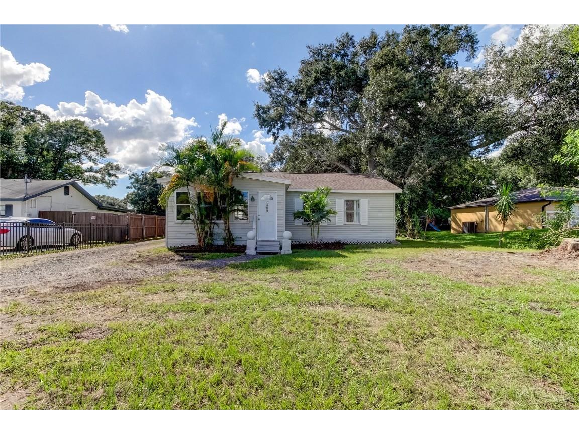 2409 S 70th Street Tampa FL 33619 TB8307983 image1