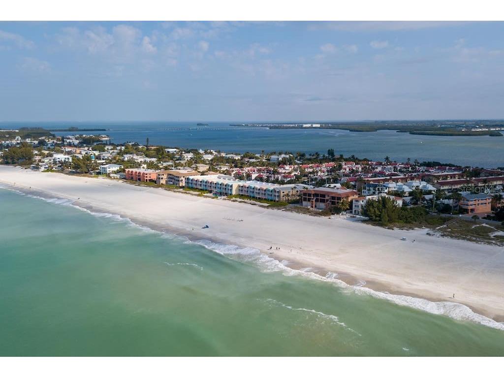 241 17th Street N Bradenton Beach FL 34217 C7523779 image46