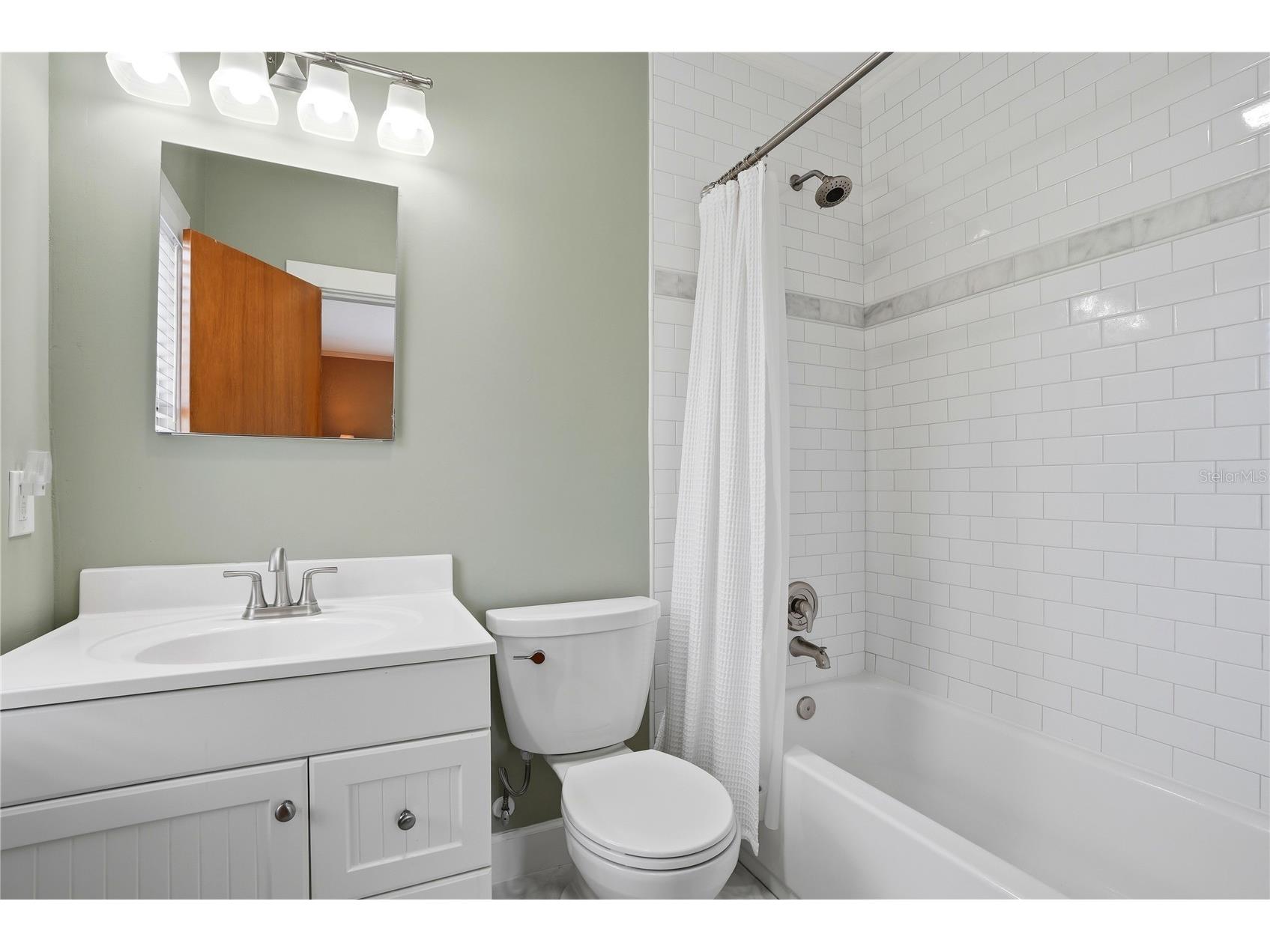 241 72nd Street N Saint Petersburg FL 33710 TB8488722 image22