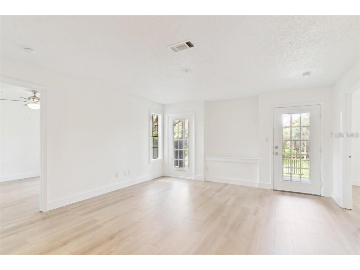 241 Afton Square #102 Altamonte Springs FL 32714 O6362139 image2