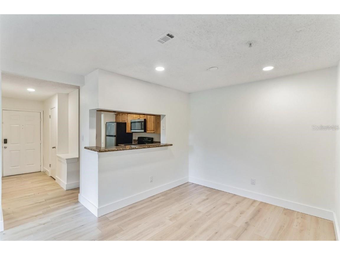 241 Afton Square #102 Altamonte Springs FL 32714 O6362139 image4