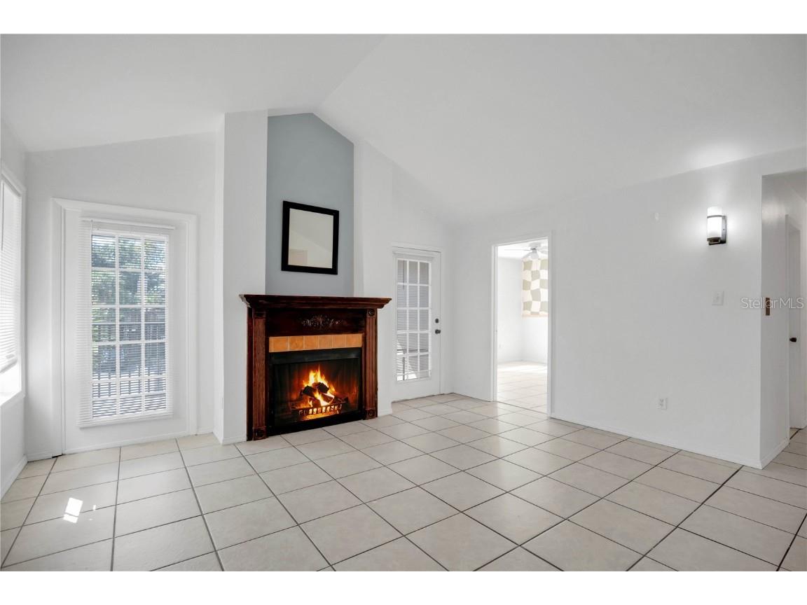 241 Afton Square #308 Altamonte Springs FL 32714 O6356371 image3