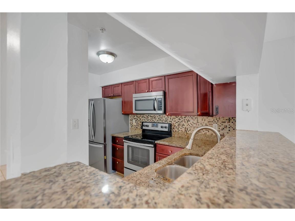 241 Afton Square #308 Altamonte Springs FL 32714 O6356371 image9