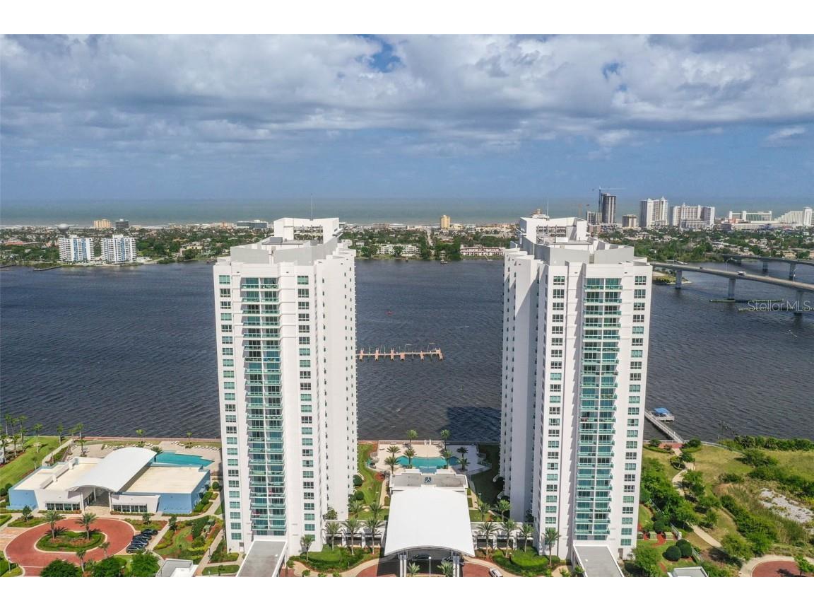 241 Riverside Drive #1007 Daytona Beach FL 32117 V4938233 image1