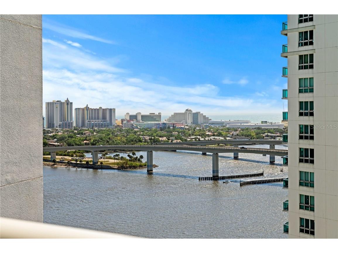 241 Riverside Drive #1909 Daytona Beach FL 32117 V4941969 image2