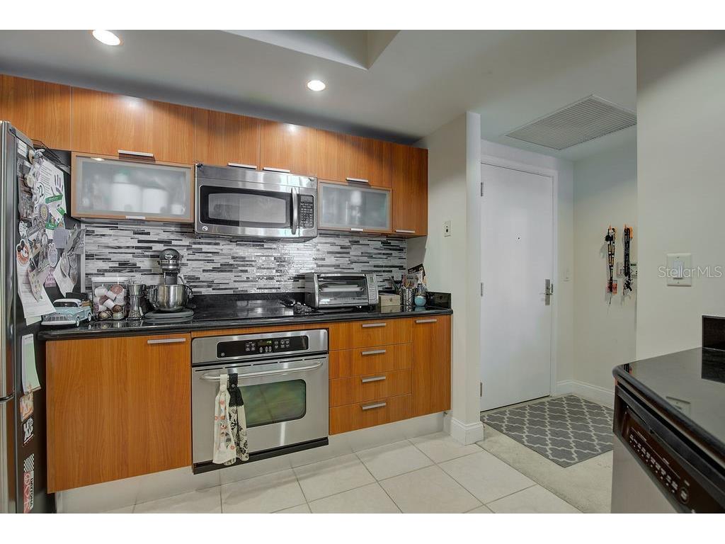 241 Riverside Drive #207 Daytona Beach FL 32117 V4941403 image7