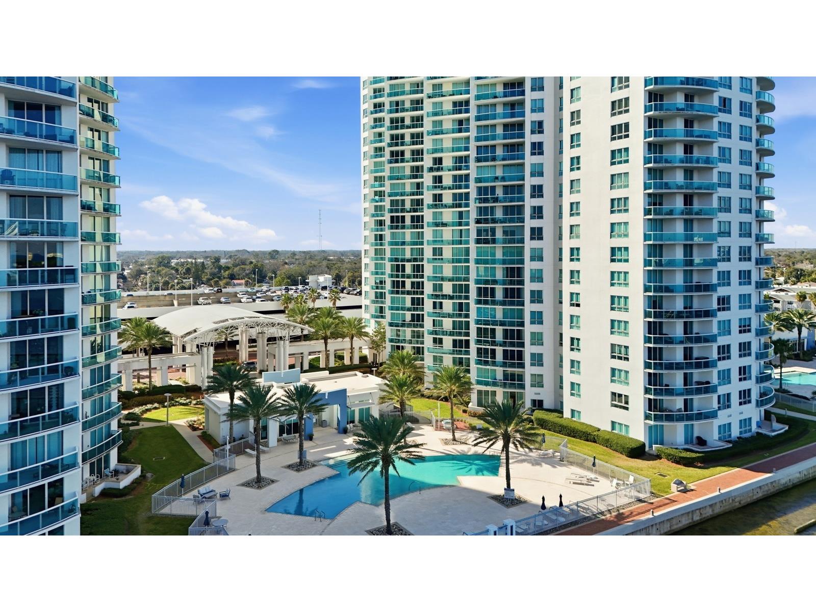 241 Riverside Drive #207 Daytona Beach FL 32117 V4947158 image1