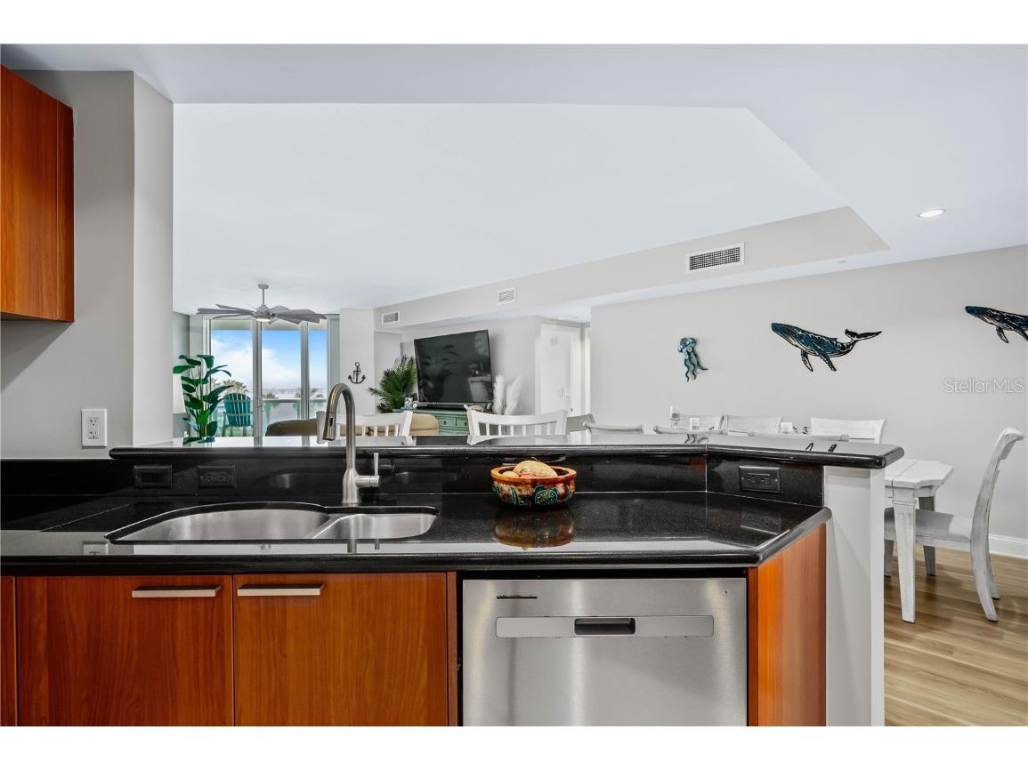 241 Riverside Drive #304 Daytona Beach FL 32117 - HALIFAX RIVER V4941968 image15