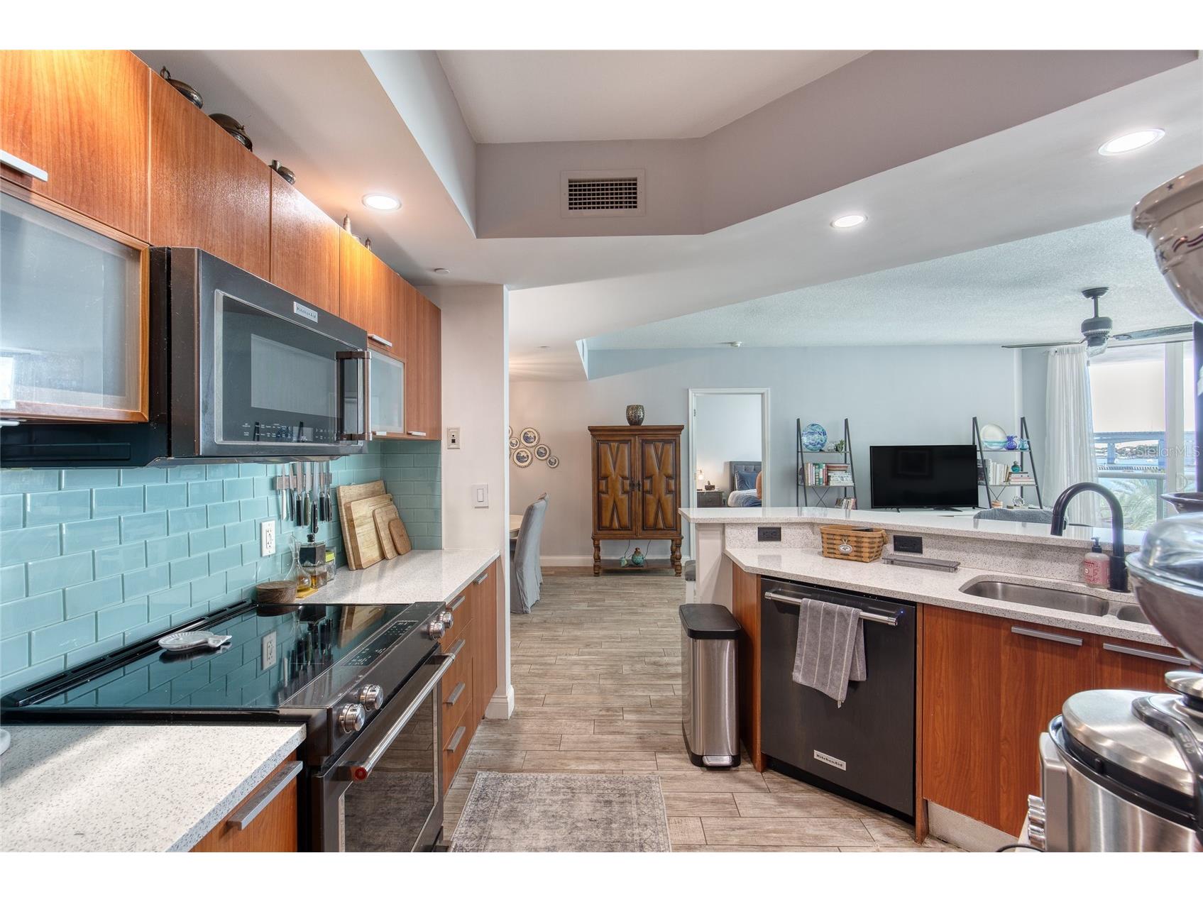 241 Riverside Drive #405 Holly Hill FL 32117 - HALIFAX RIVER V4948580 image9