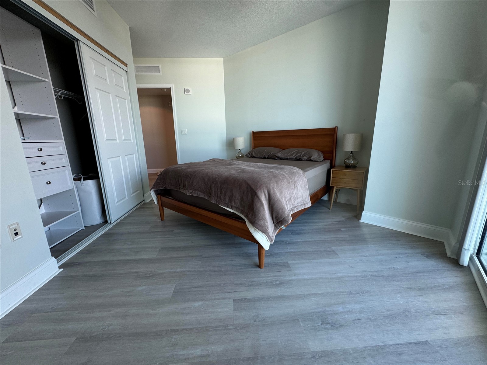 241 Riverside Drive #410 Daytona Beach FL 32117 O6377068 image20