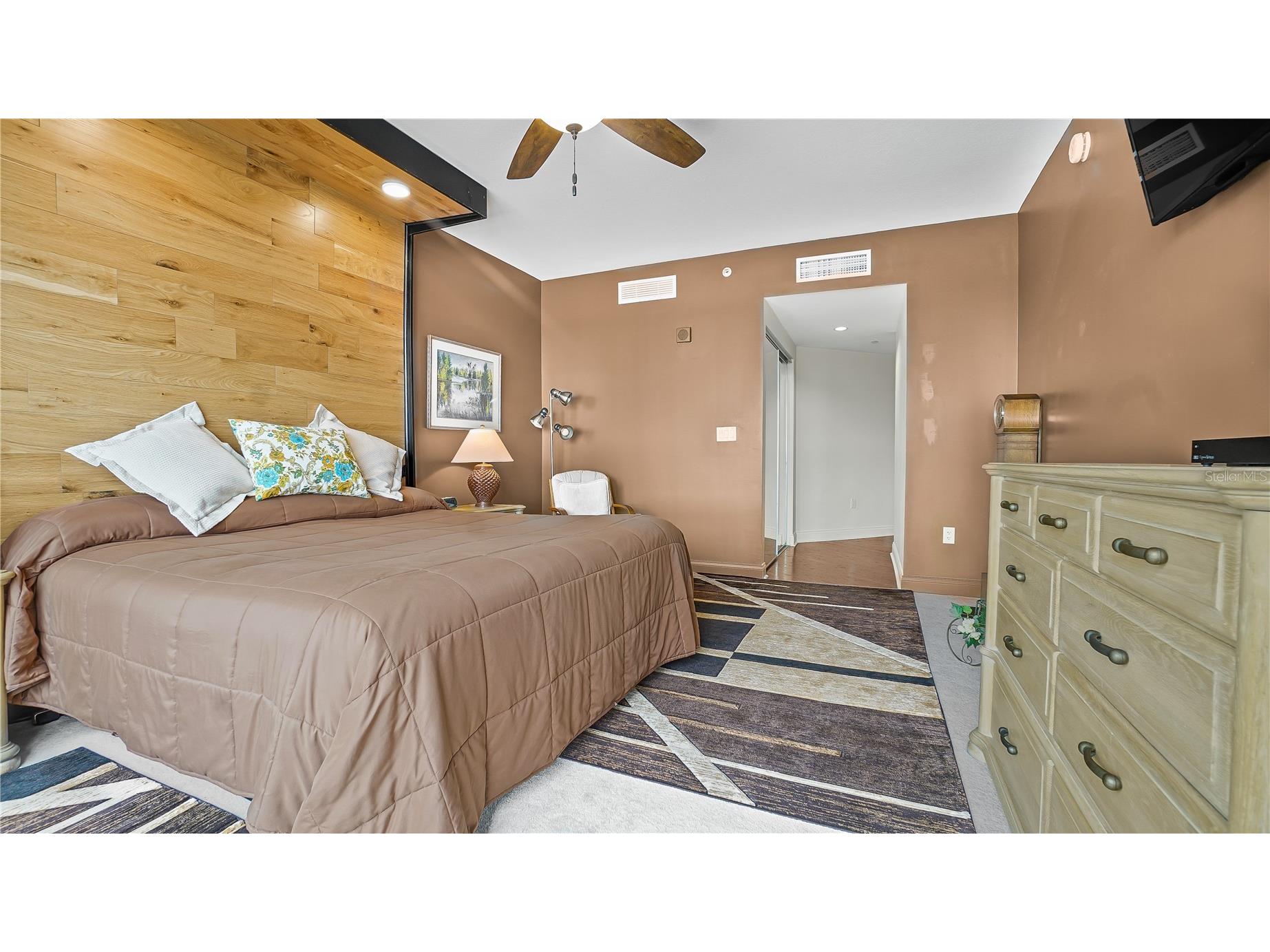 241 Riverside Drive #502 Daytona Beach FL 32117 O6380767 image8