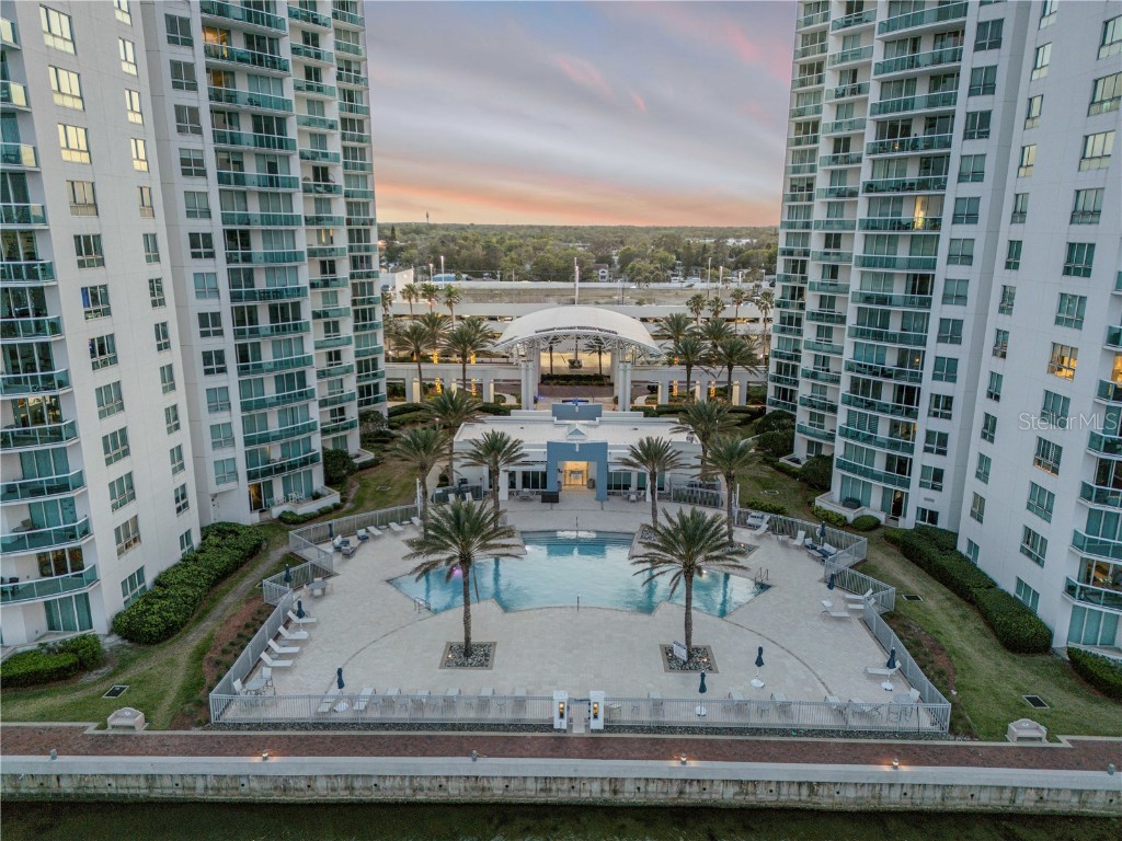 241 Riverside Drive #601 Daytona Beach FL 32117 - HALIFAX RIVER V4941750 image2