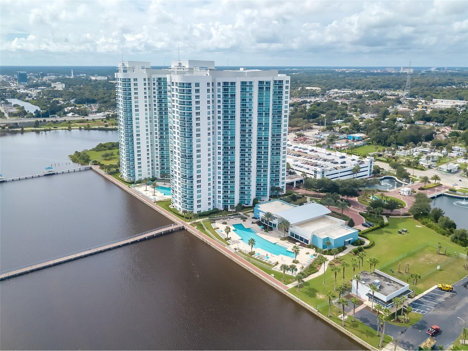 241 Riverside Drive #701 Holly Hill FL 32117 - HALIFAX RIVER V4946888 image44