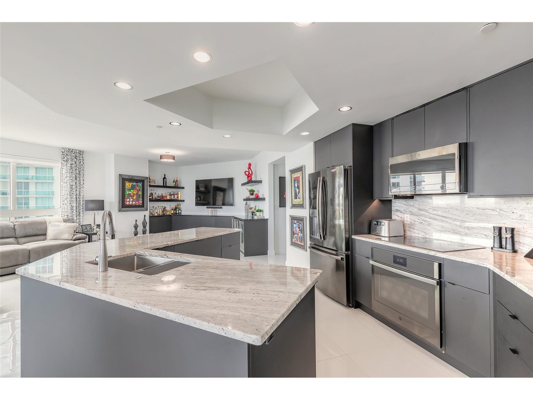 241 Riverside Drive #701 Holly Hill FL 32117 - HALIFAX RIVER V4946888 image6