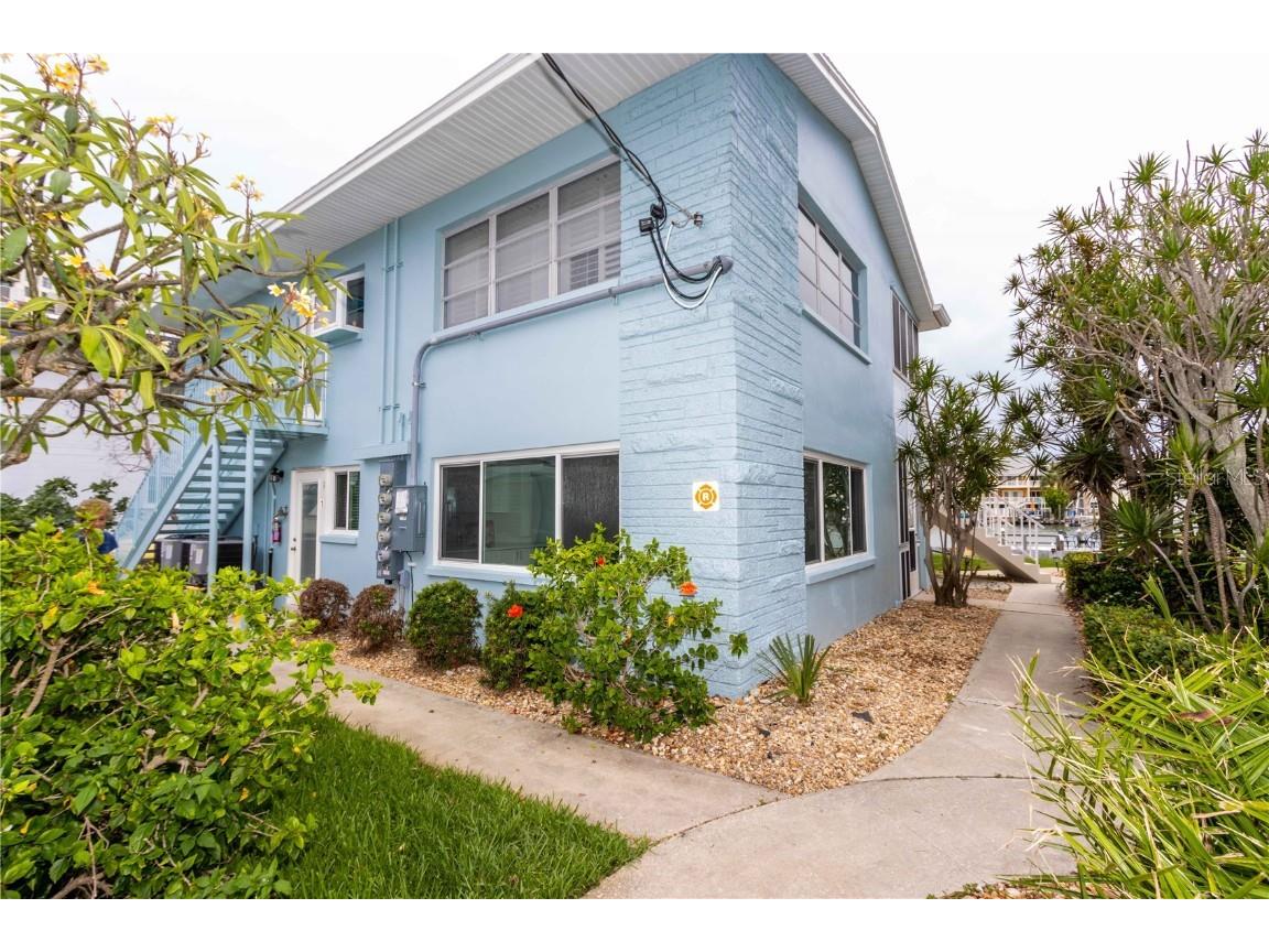 241 Skiff Point #1 Clearwater Beach FL 33767 TB8392846 image1