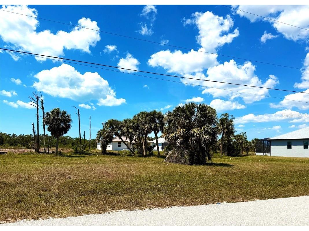 241 W Pine Valley Lane Rotonda West FL 33947 D6141632 image2