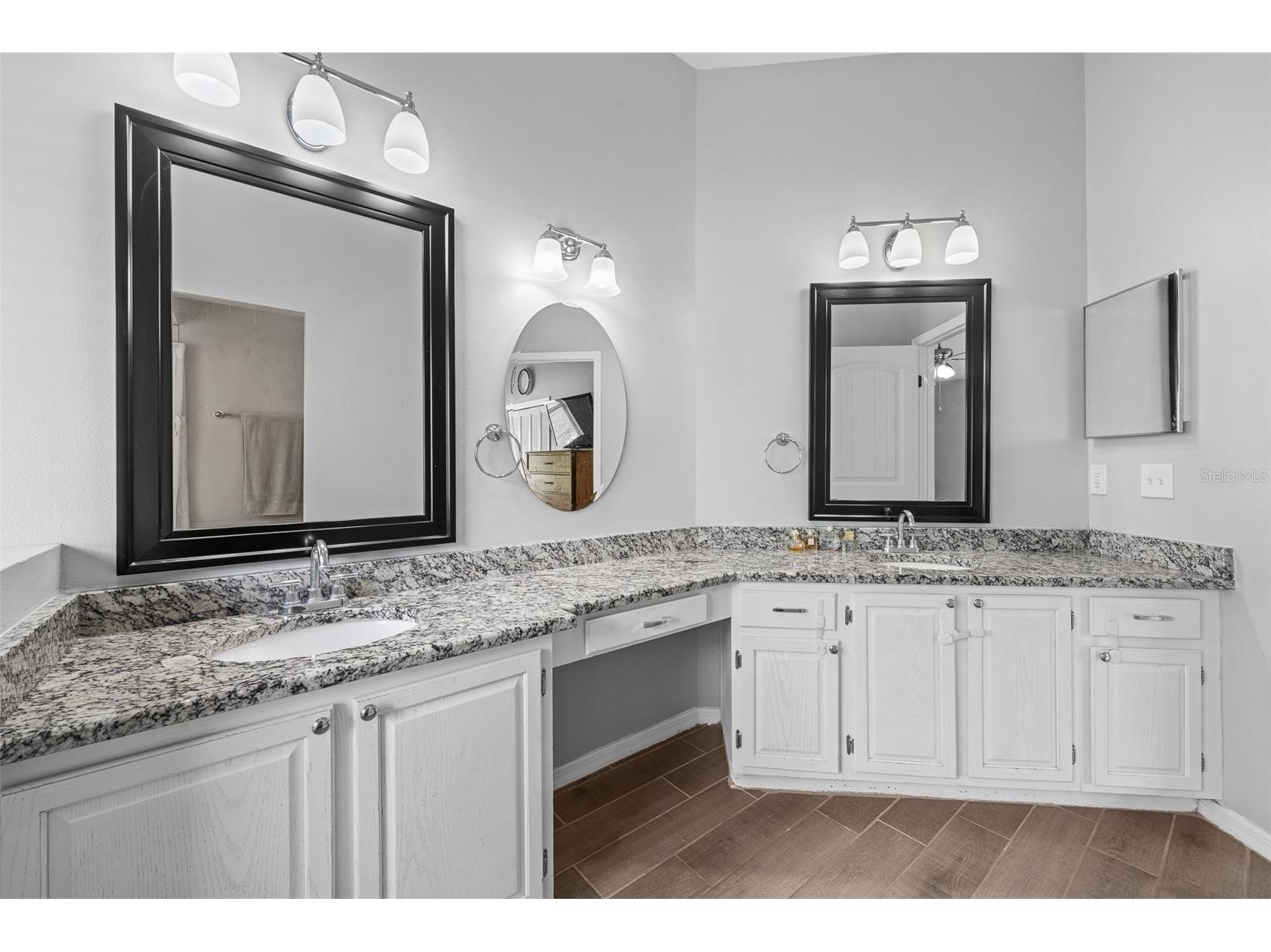 2410 Arborwood Drive Valrico FL 33596 TB8522956 image22