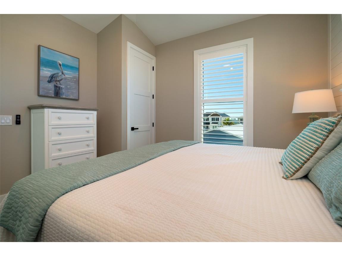 2410 Avenue B Bradenton Beach FL 34217 A4658000 image16