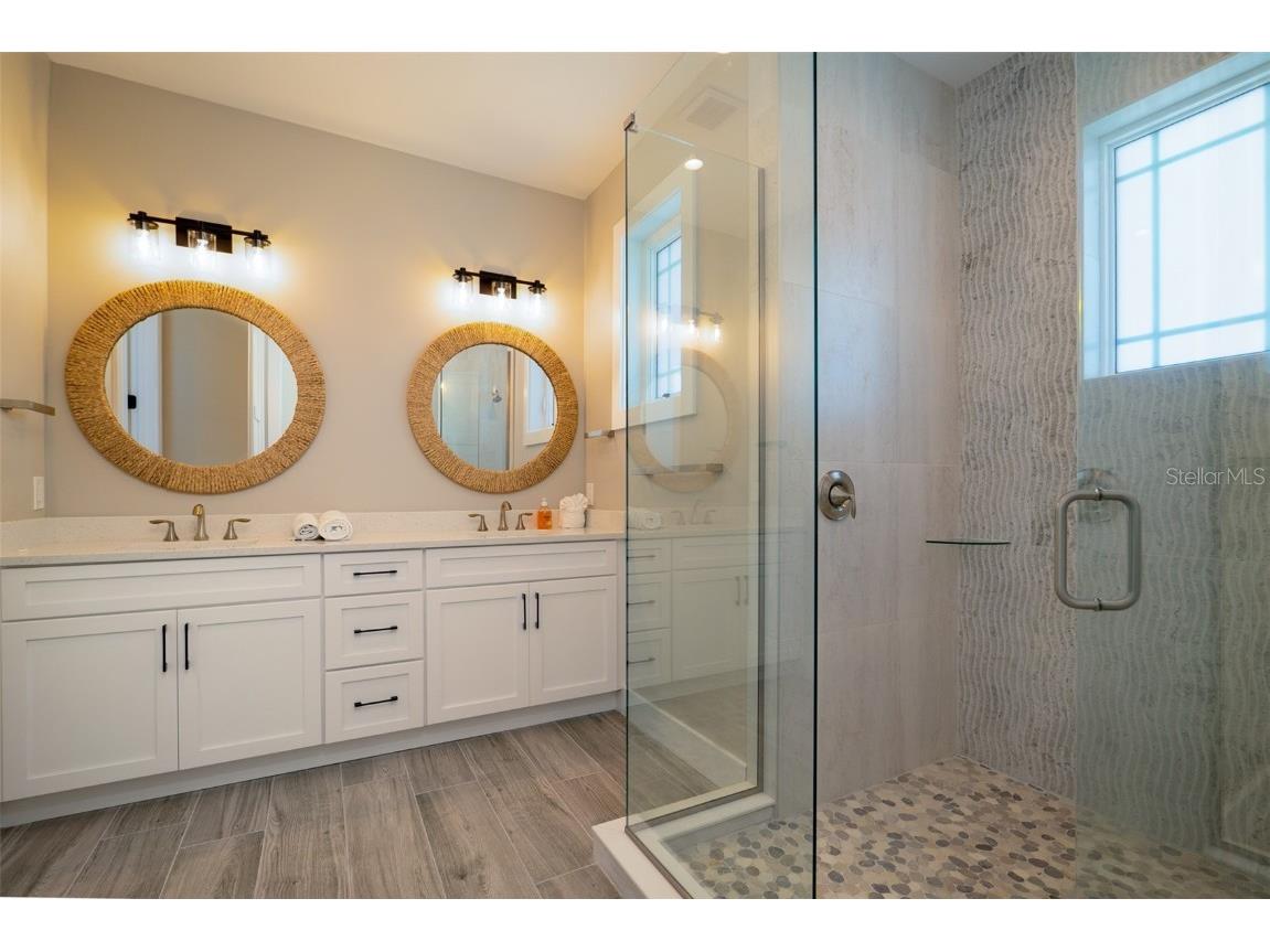 2410 Avenue B Bradenton Beach FL 34217 A4658000 image31