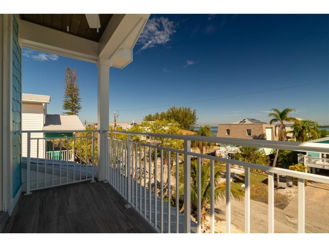 2410 Avenue B Bradenton Beach FL 34217 A4658000 image44