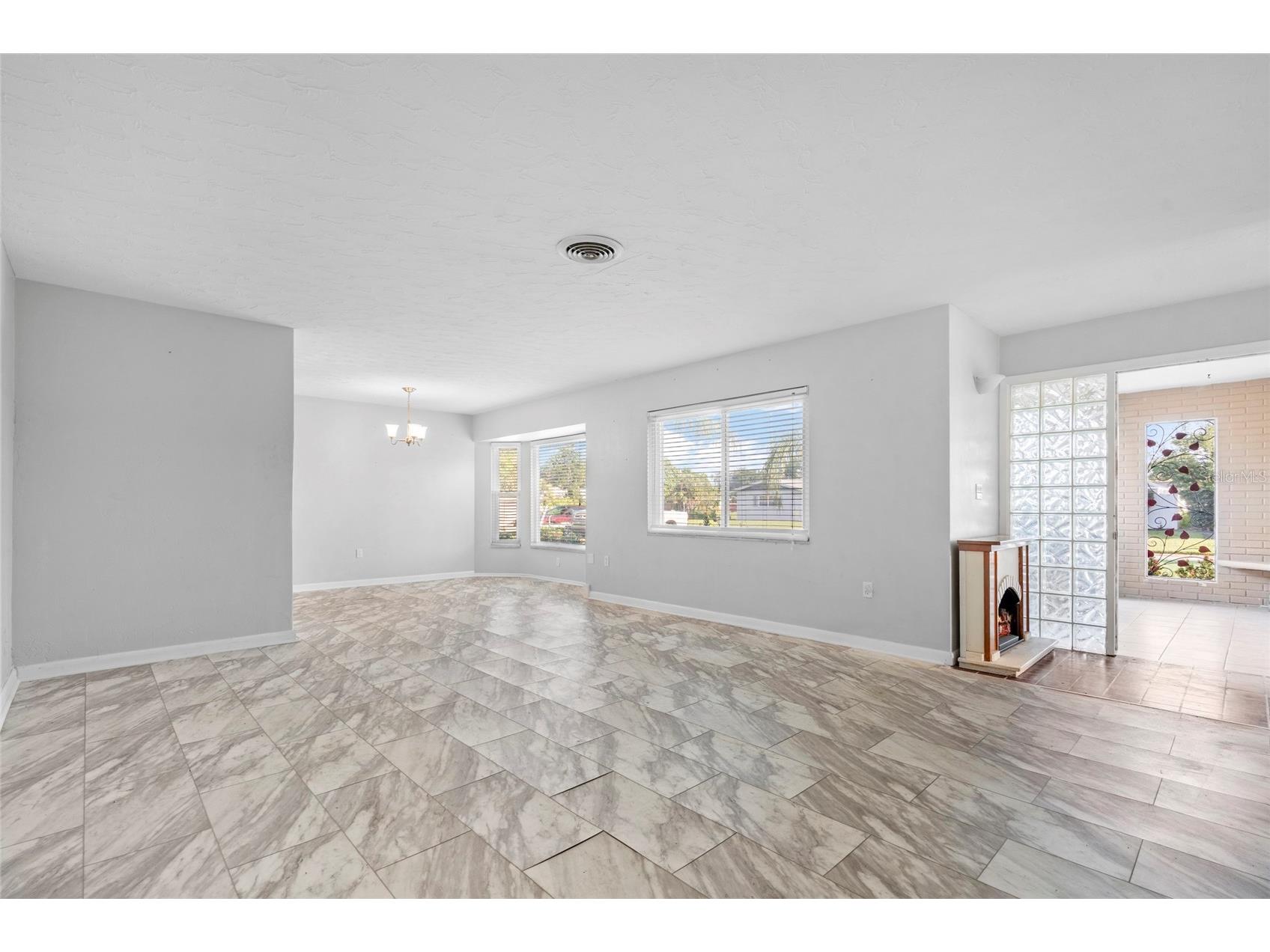 2410 Britannia Road Sarasota FL 34231 A4659887 image10