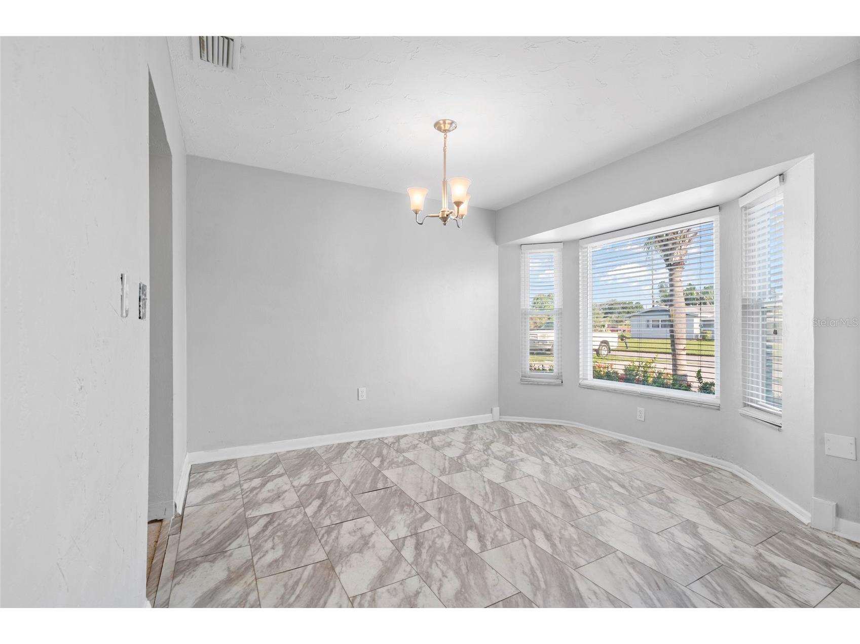 2410 Britannia Road Sarasota FL 34231 A4659887 image11