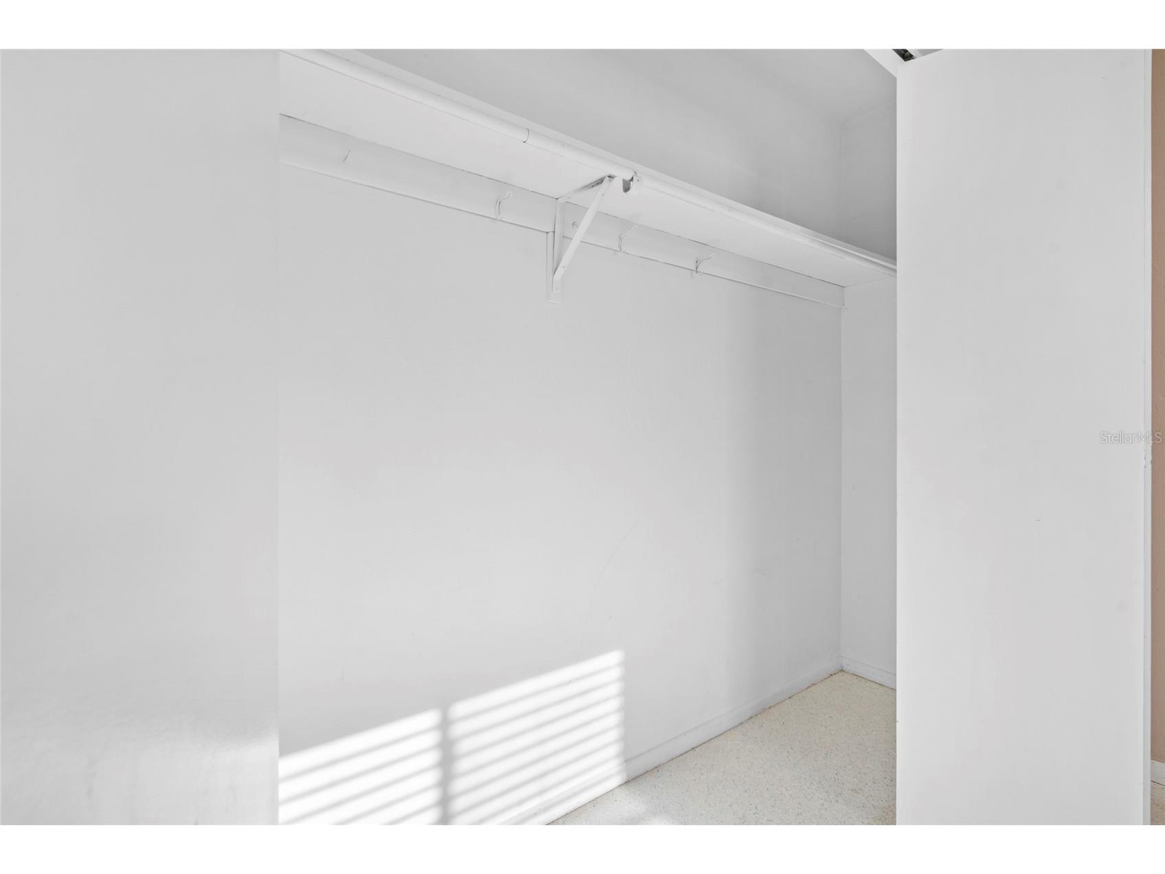 2410 Britannia Road Sarasota FL 34231 A4659887 image19