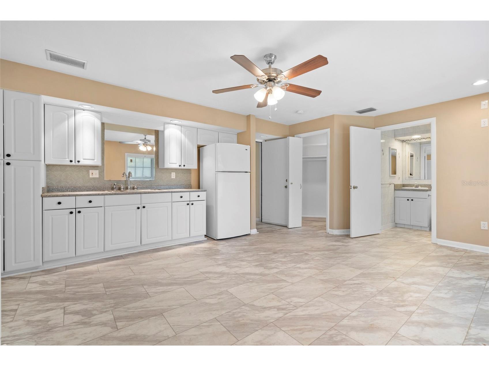 2410 Britannia Road Sarasota FL 34231 A4659887 image29