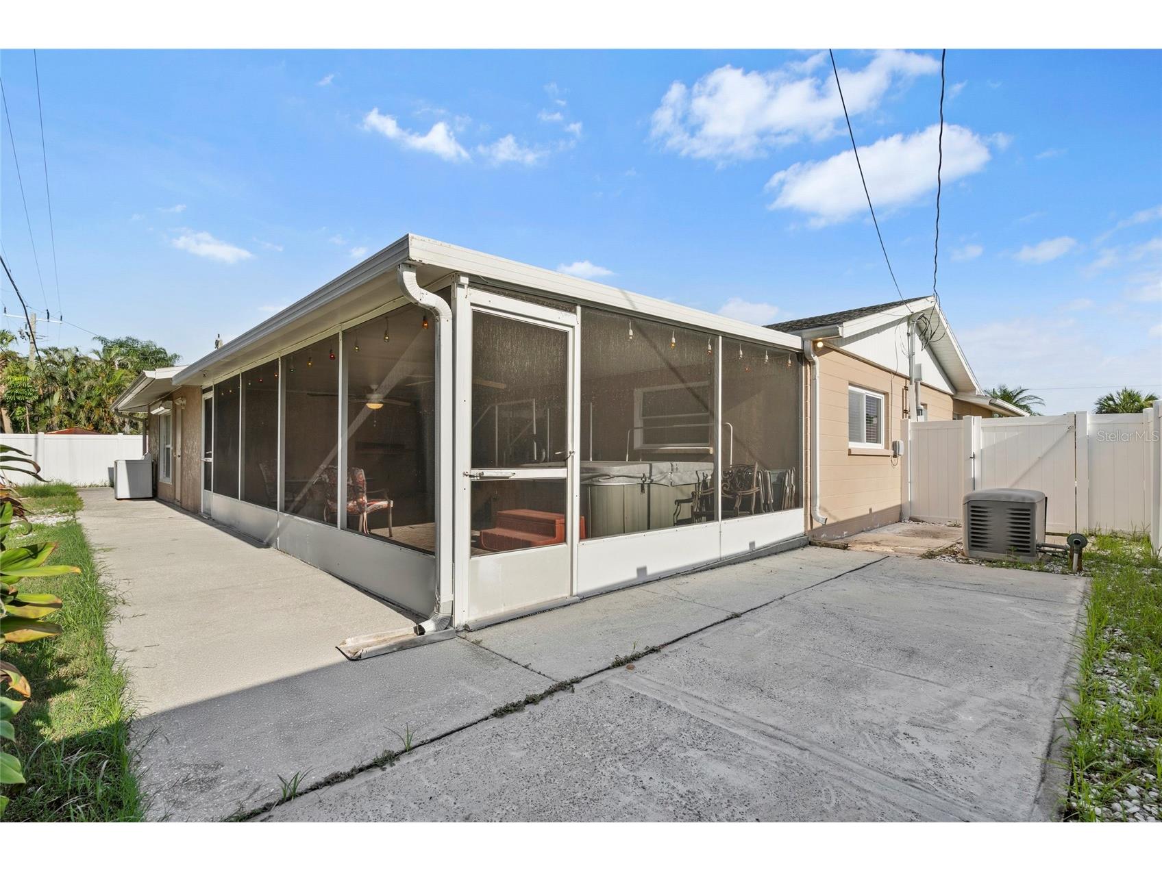 2410 Britannia Road Sarasota FL 34231 A4659887 image35