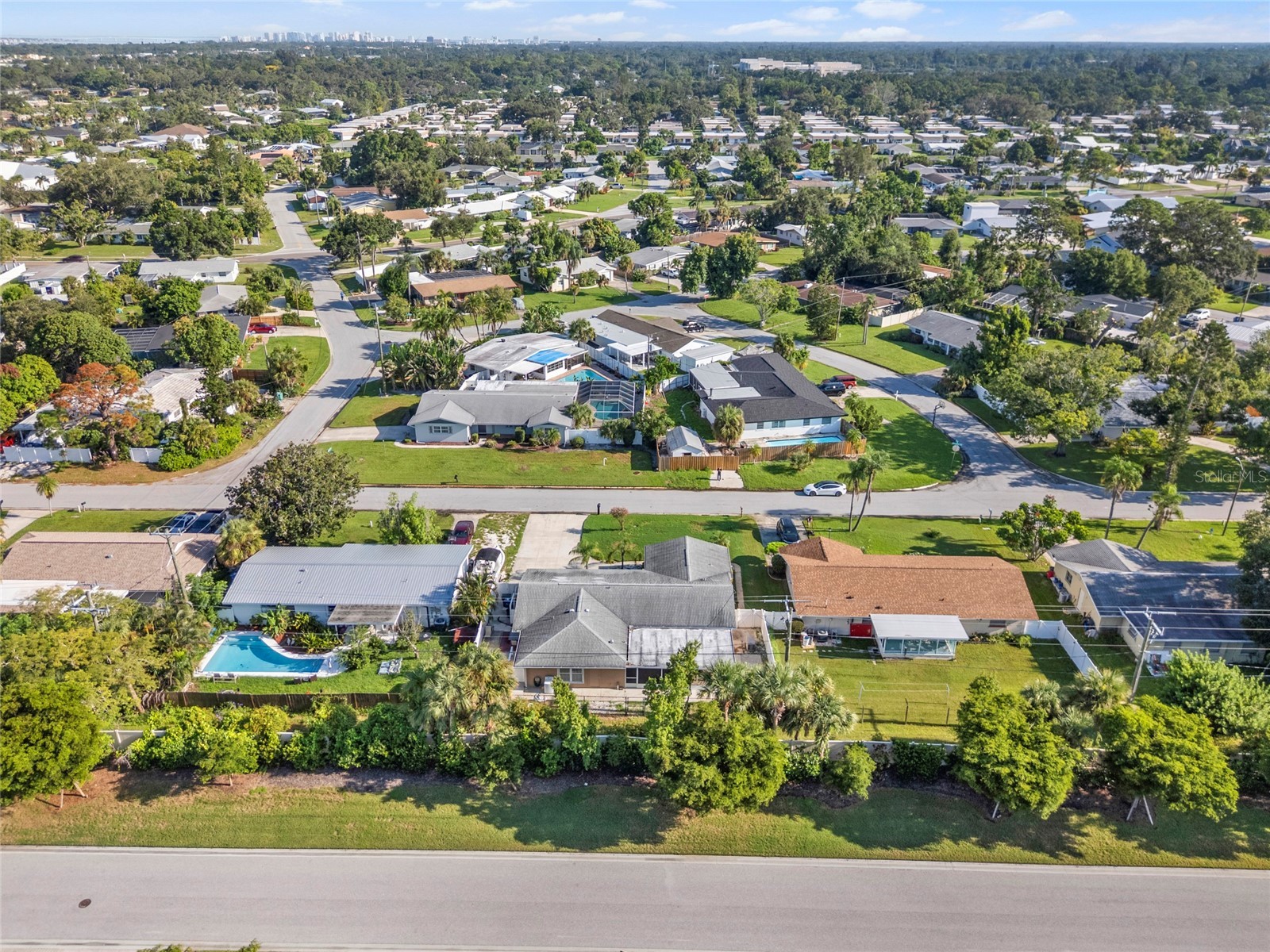 2410 Britannia Road Sarasota FL 34231 A4659887 image41