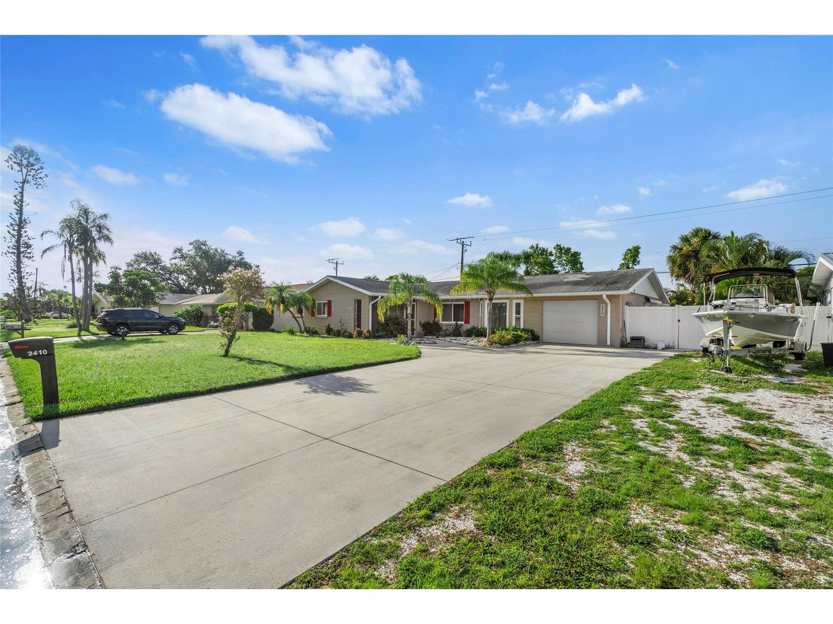 2410 Britannia Road Sarasota FL 34231 A4659887 image5