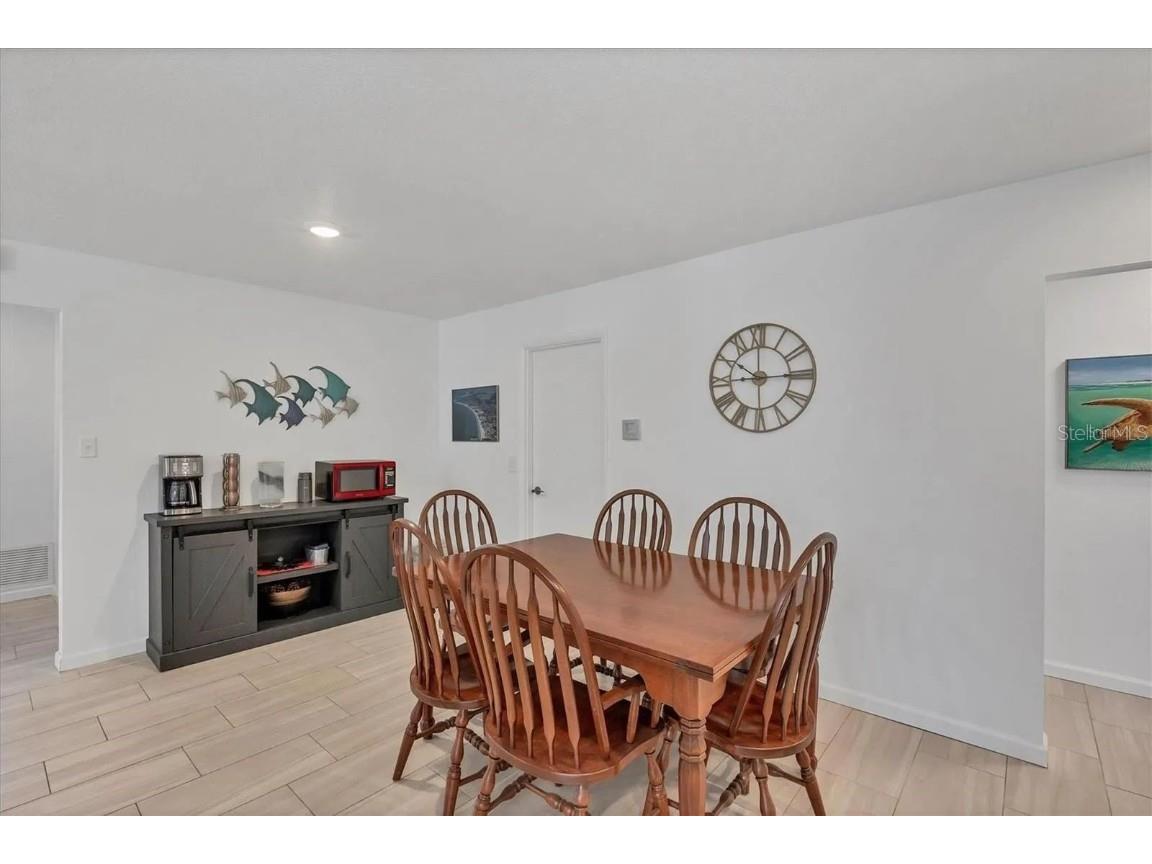 2410 Cass Street Sarasota FL 34231 A4672343 image12