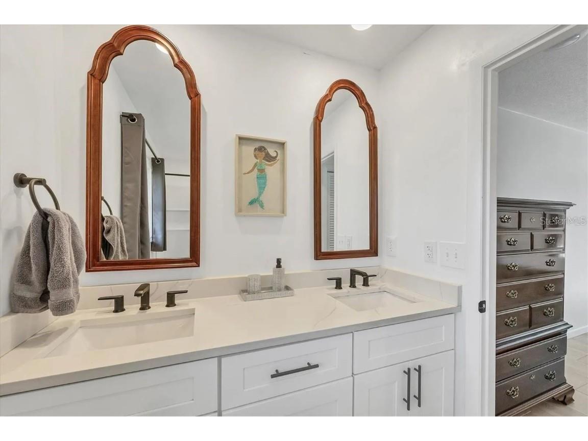 2410 Cass Street Sarasota FL 34231 A4672343 image19