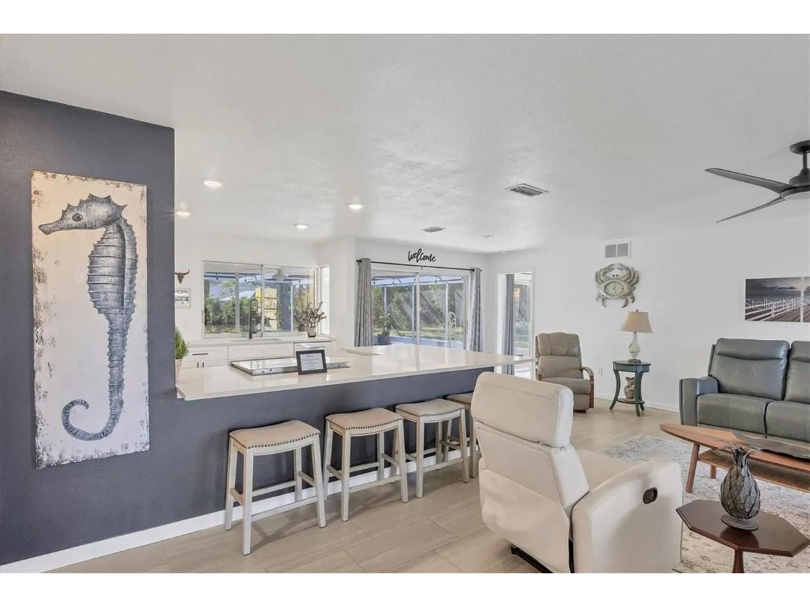 2410 Cass Street Sarasota FL 34231 A4672343 image6