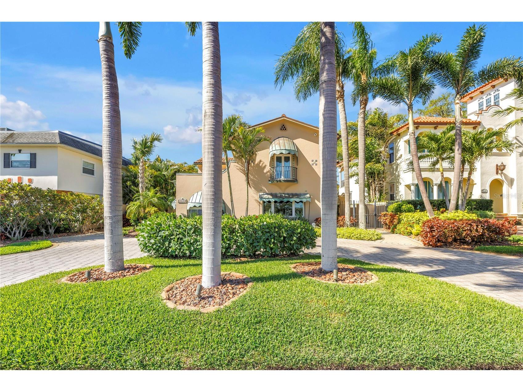 2410 Coffee Pot Boulevard NE Saint Petersburg FL 33704 TB8487123 image1