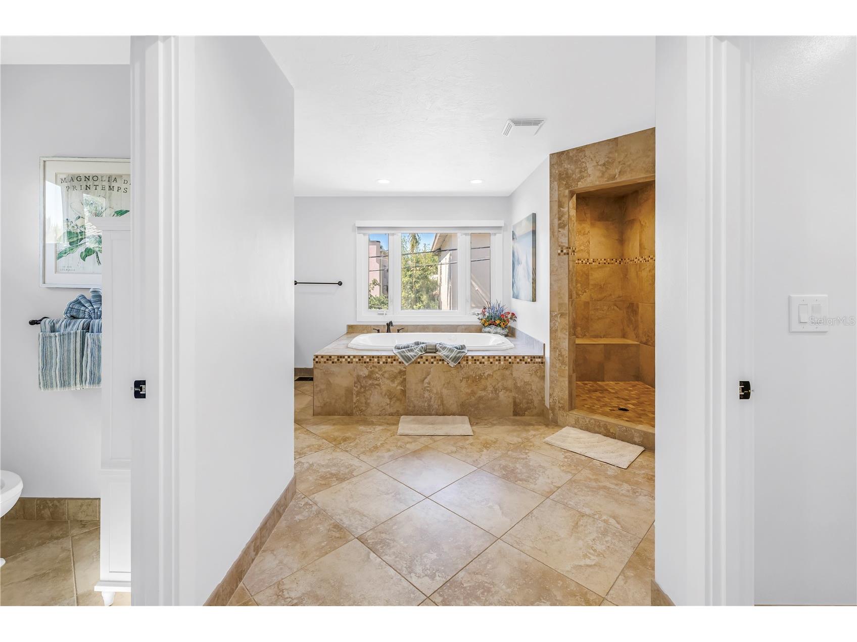 2410 Coffee Pot Boulevard NE Saint Petersburg FL 33704 TB8487123 image26