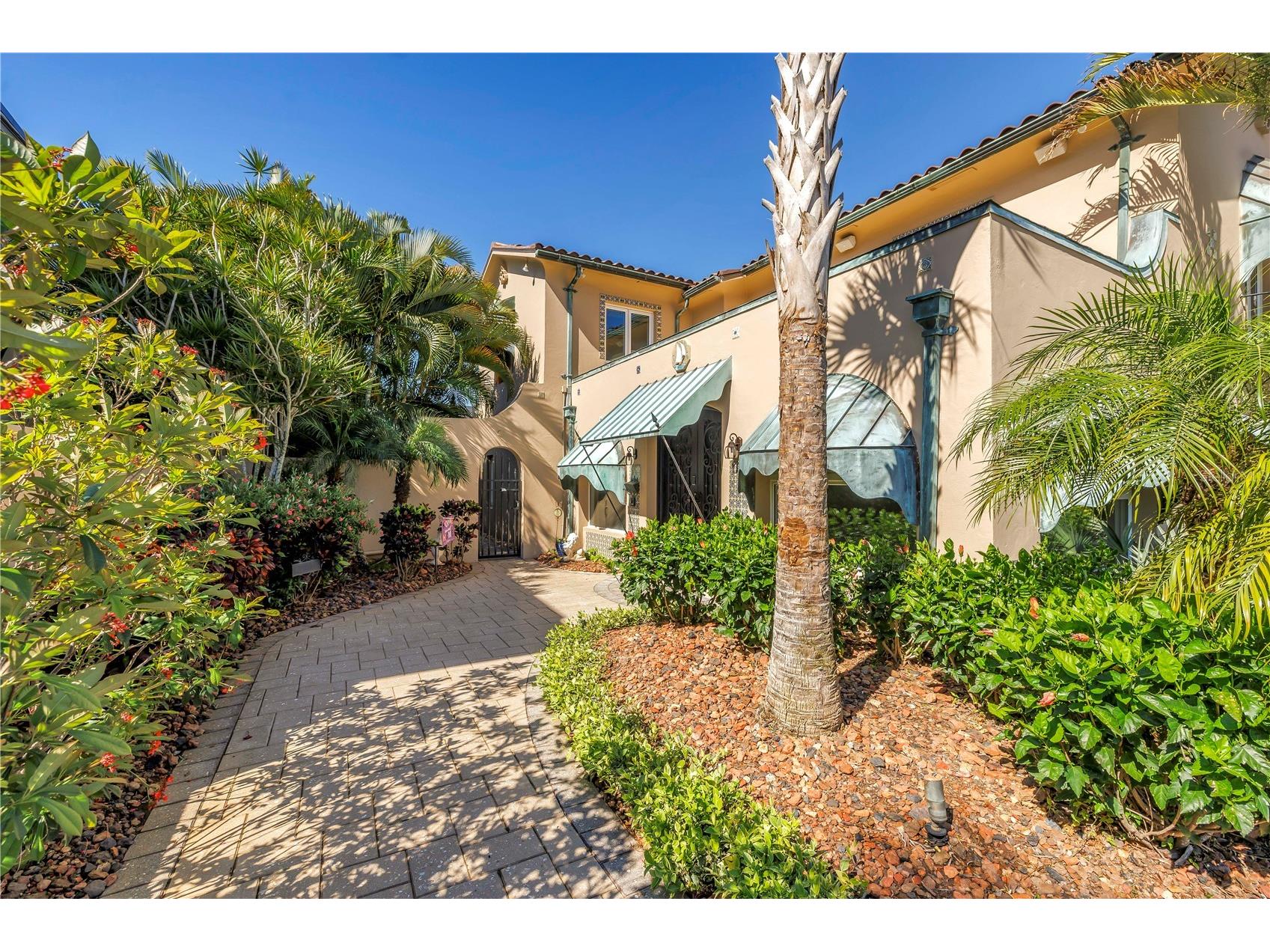 2410 Coffee Pot Boulevard NE Saint Petersburg FL 33704 TB8487123 image3