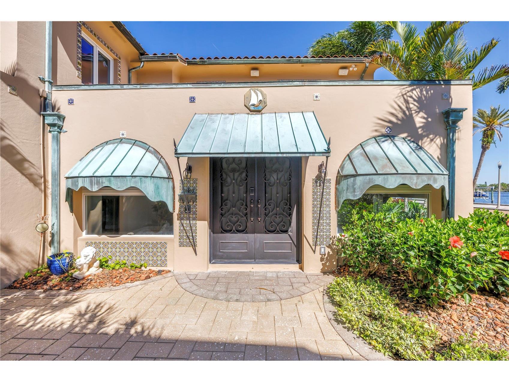 2410 Coffee Pot Boulevard NE Saint Petersburg FL 33704 TB8487123 image8