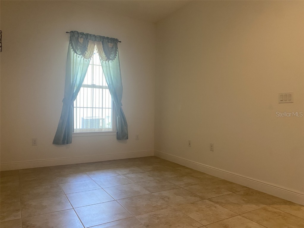 2410 Datura Loop Saint Cloud FL 34772 S5103150 image12
